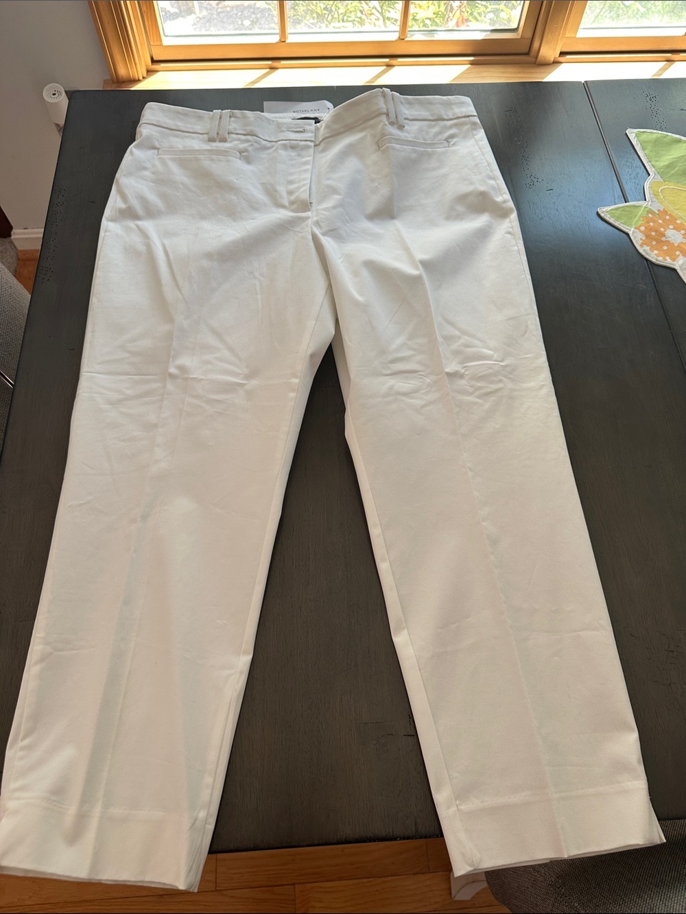 Ann Taylor White Cropped Ankle Pants